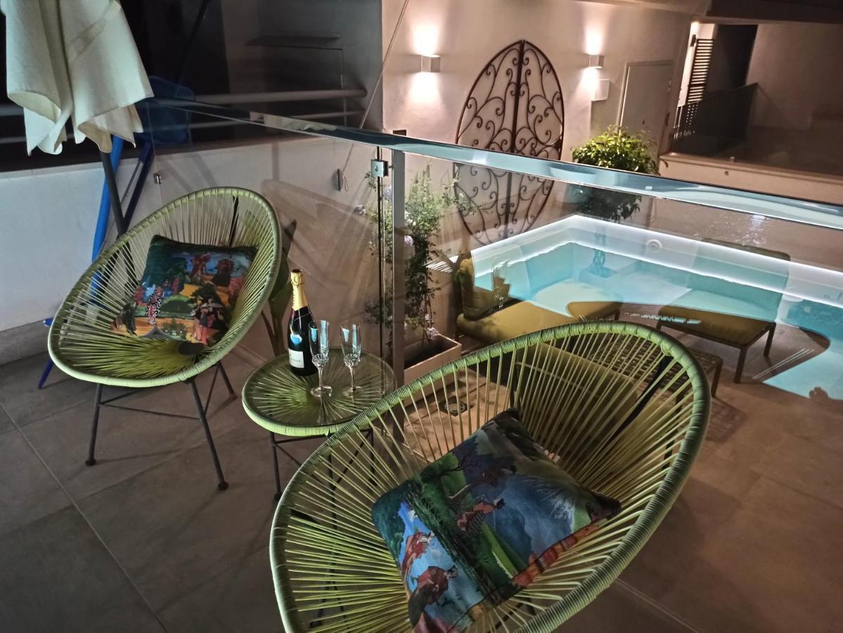 Apartment Luxury Penthouse With Private Pool Setas Monument