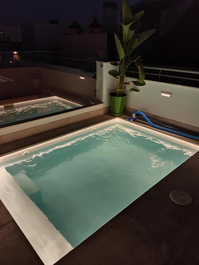 Apartment Luxury Penthouse With Private Pool Setas Monument